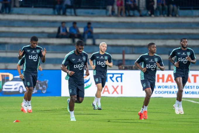 Panama players warm-up ahead of their friendly against India in Bengaluru. (Image: X/@@fepafut)