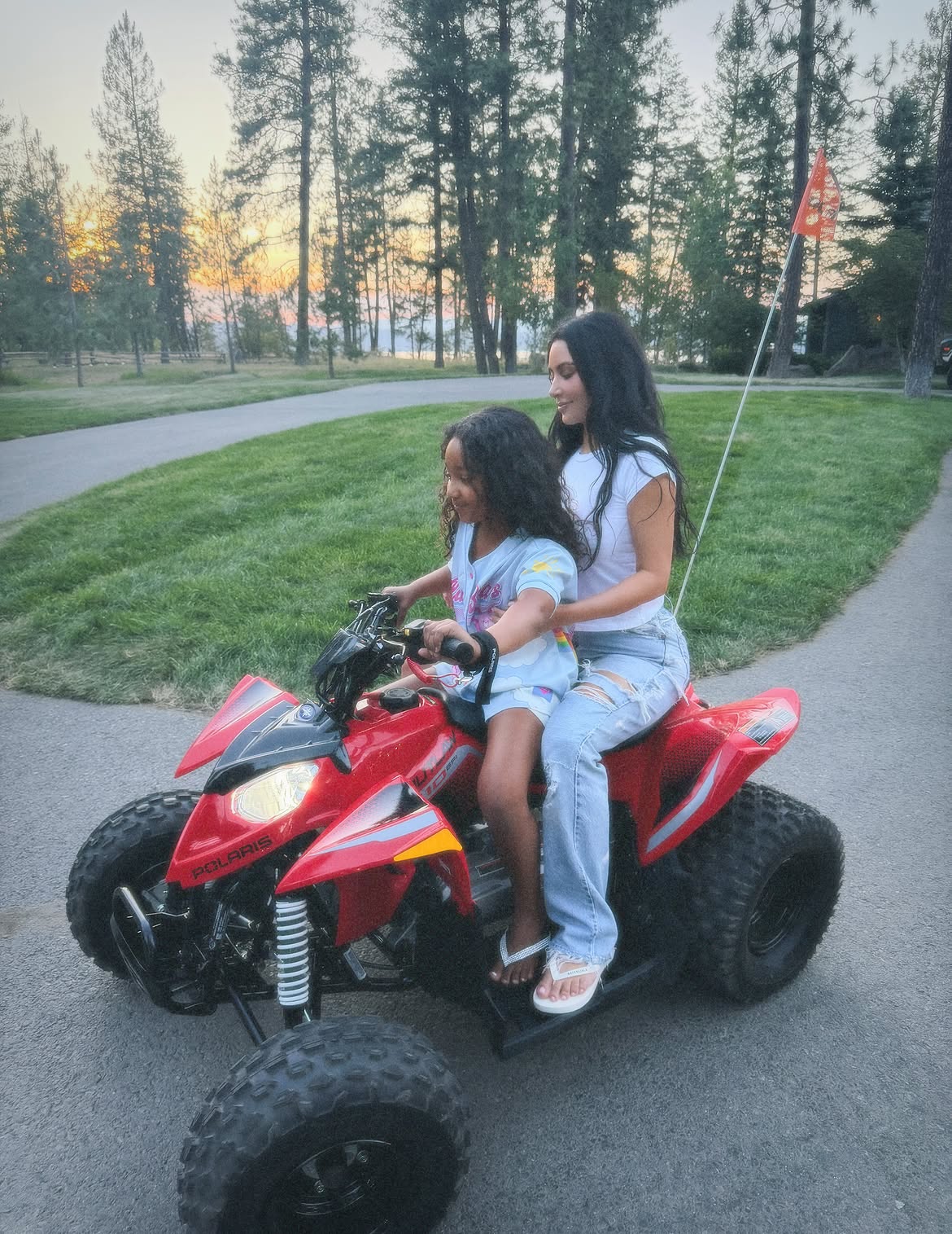 Instagram/@kimkardarshian