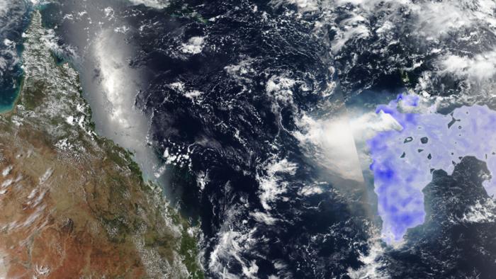 A satellite image shows the blue cloud of formaldehyde after the eruption. (Photo: Maarten van Herpen)