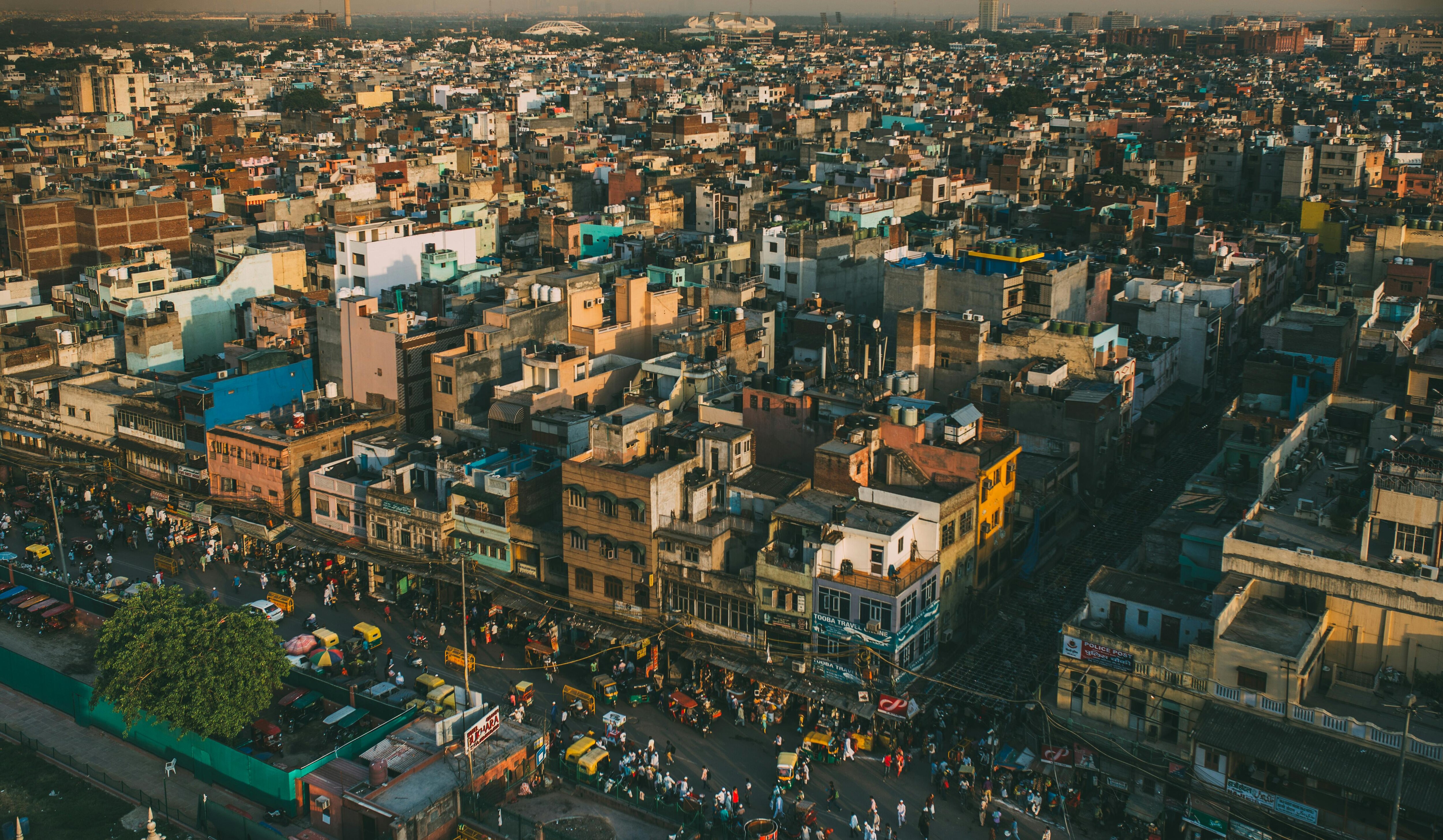 An aerial view of Delhi's dense, concrete landscape. (Photo: Pexels)