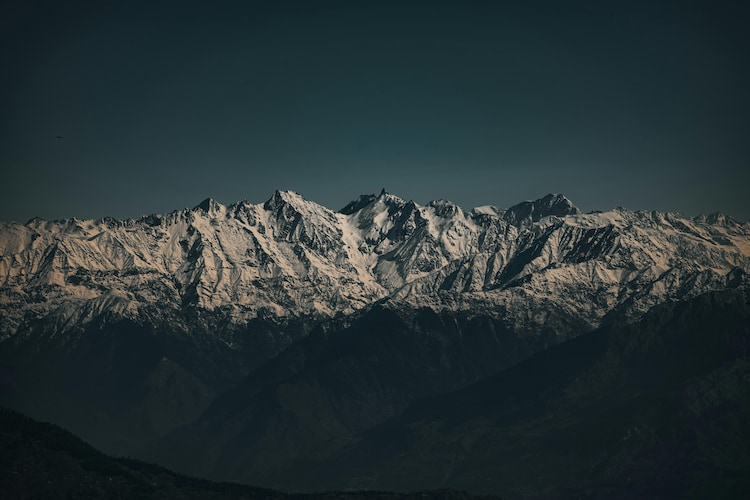 A view of snow-covered Himalayan peaks. (Photo: Pexels)