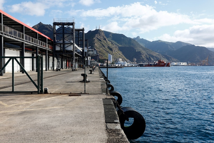 View of the the cruise ship terminal at the port in Santa Cruz de Tenerife, Spain. (Photo: Reuters)