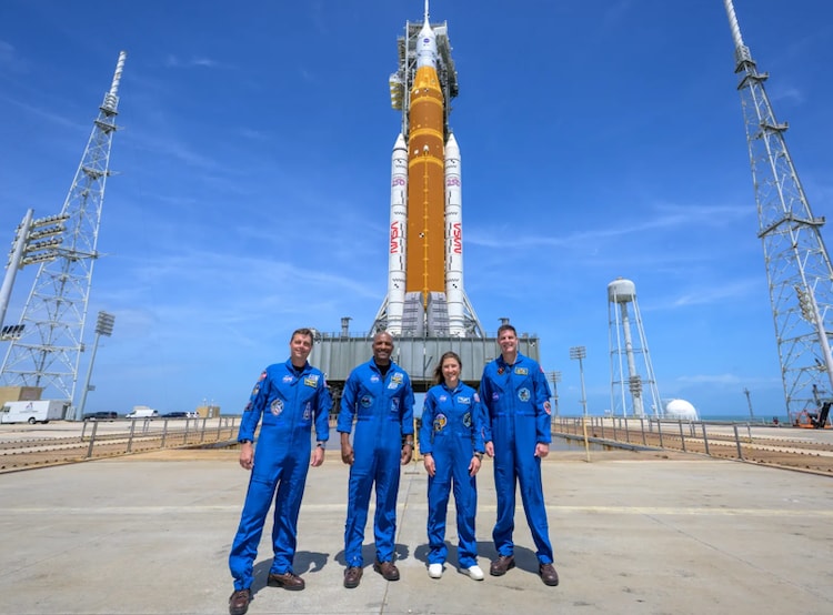 Artemis-II crew pictured in front of the Artemis-II spacecraft on the launch pad. (Photo: Nasa)