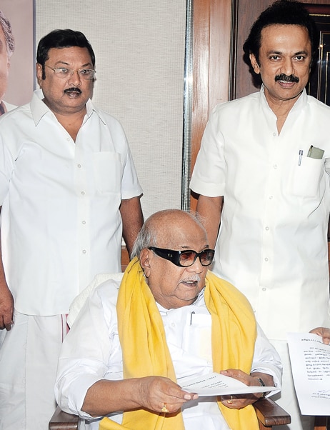 Karunanidhi with sons M. K. Stalin and M. K. Alagiri - a family frame where legacy, rivalry and succession quietly collide.
