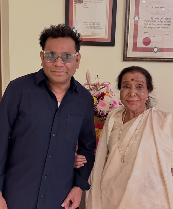 AR Rahman with Asha Bhosle (Photo: Instagram/AR Rahman)