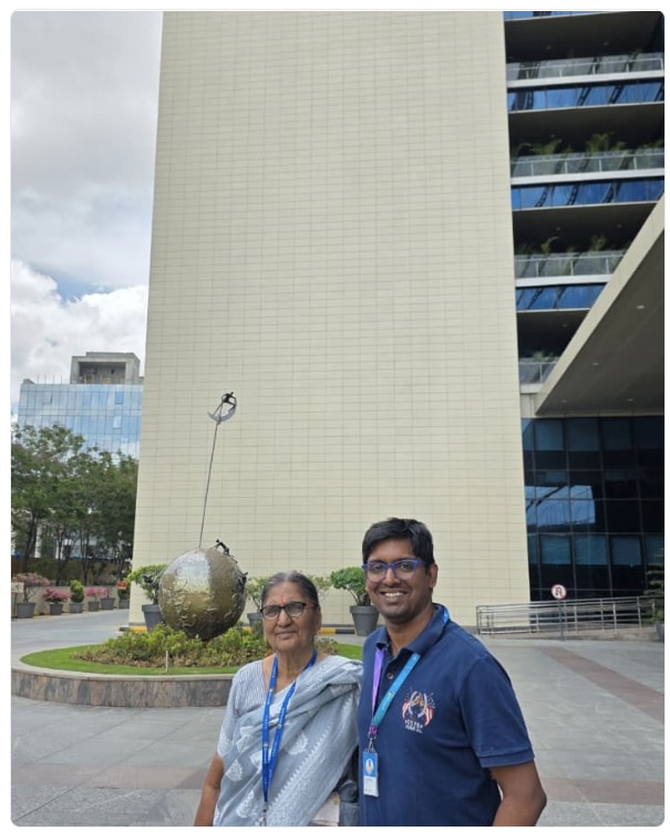 Microsoft techieâs office tour for dadi ends with a message he'll never forget