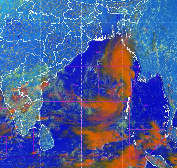 Heavy rain to hit South India on Sunday, Bay system to pick up pace