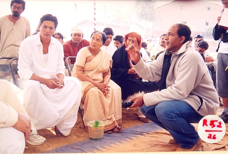 Behind-the-scenes from Swades.