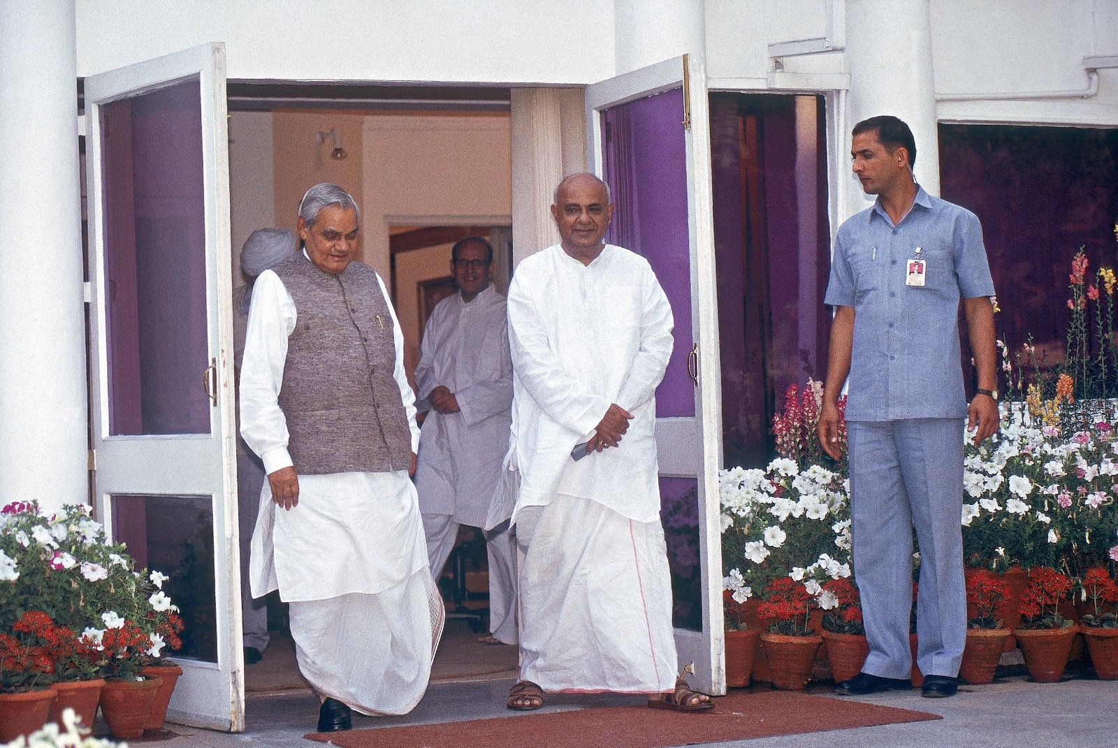 Atal Bihari Vajpayee with H. D. Deve Gowda