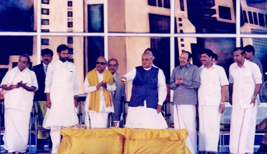 Atal Bihari Vajpayee inaugurates TIDEL Park in Chennai (Photo: K. Gajendran)