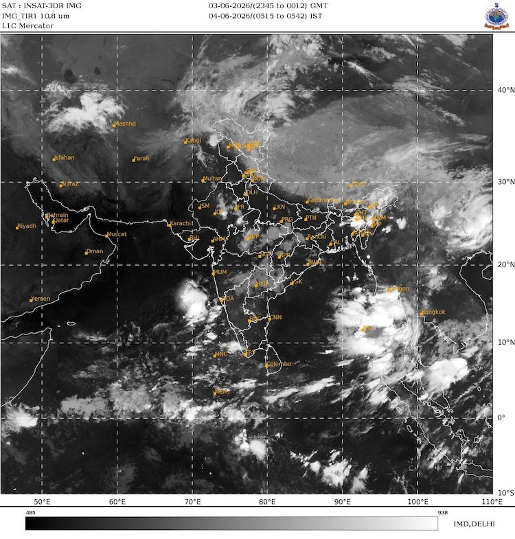A satellite image shows monsoon's arrival over Kerala, India. (Photo: IMD)