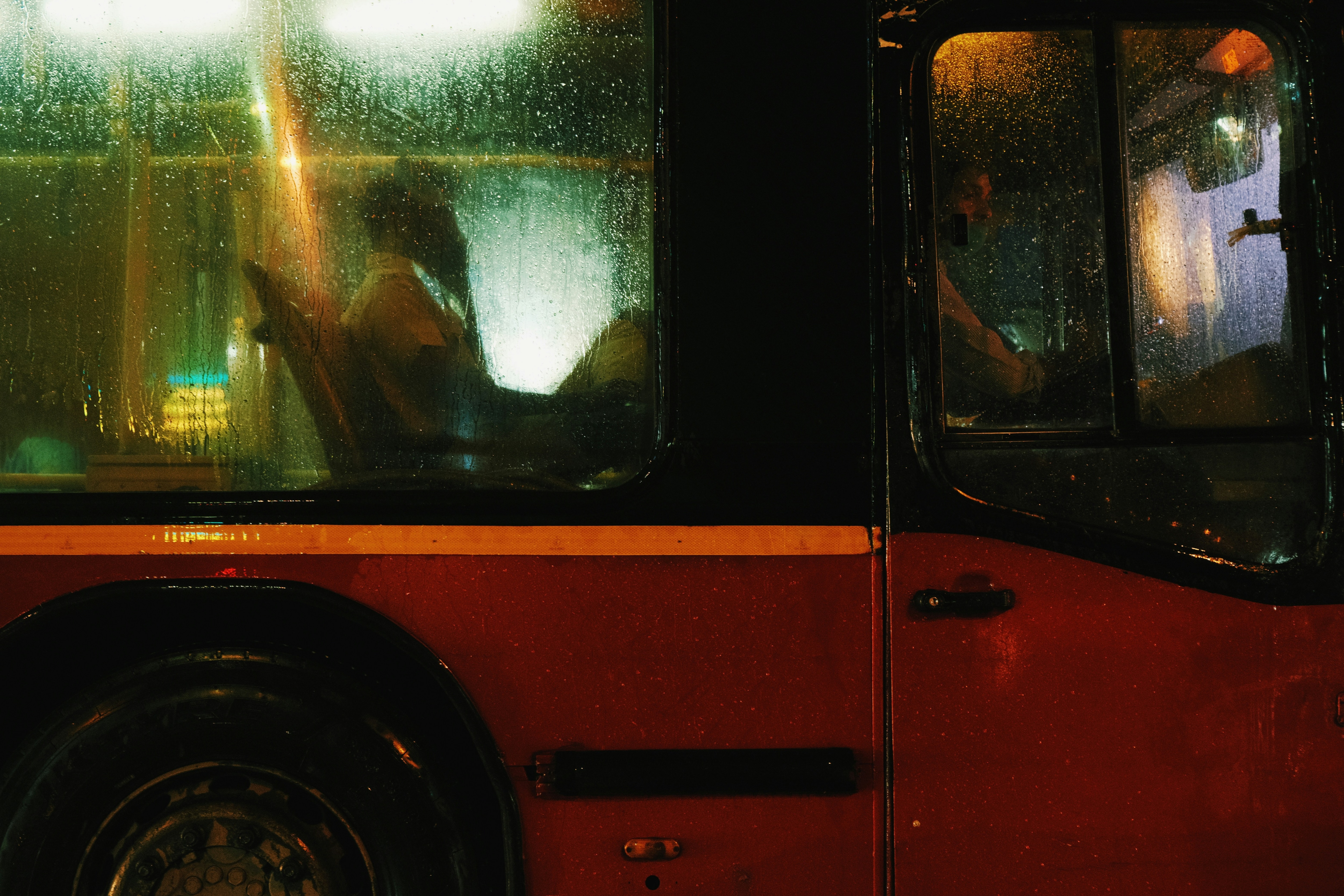 A view of Delhi DTC bus on a rain evening. (Photo: Unsplash)