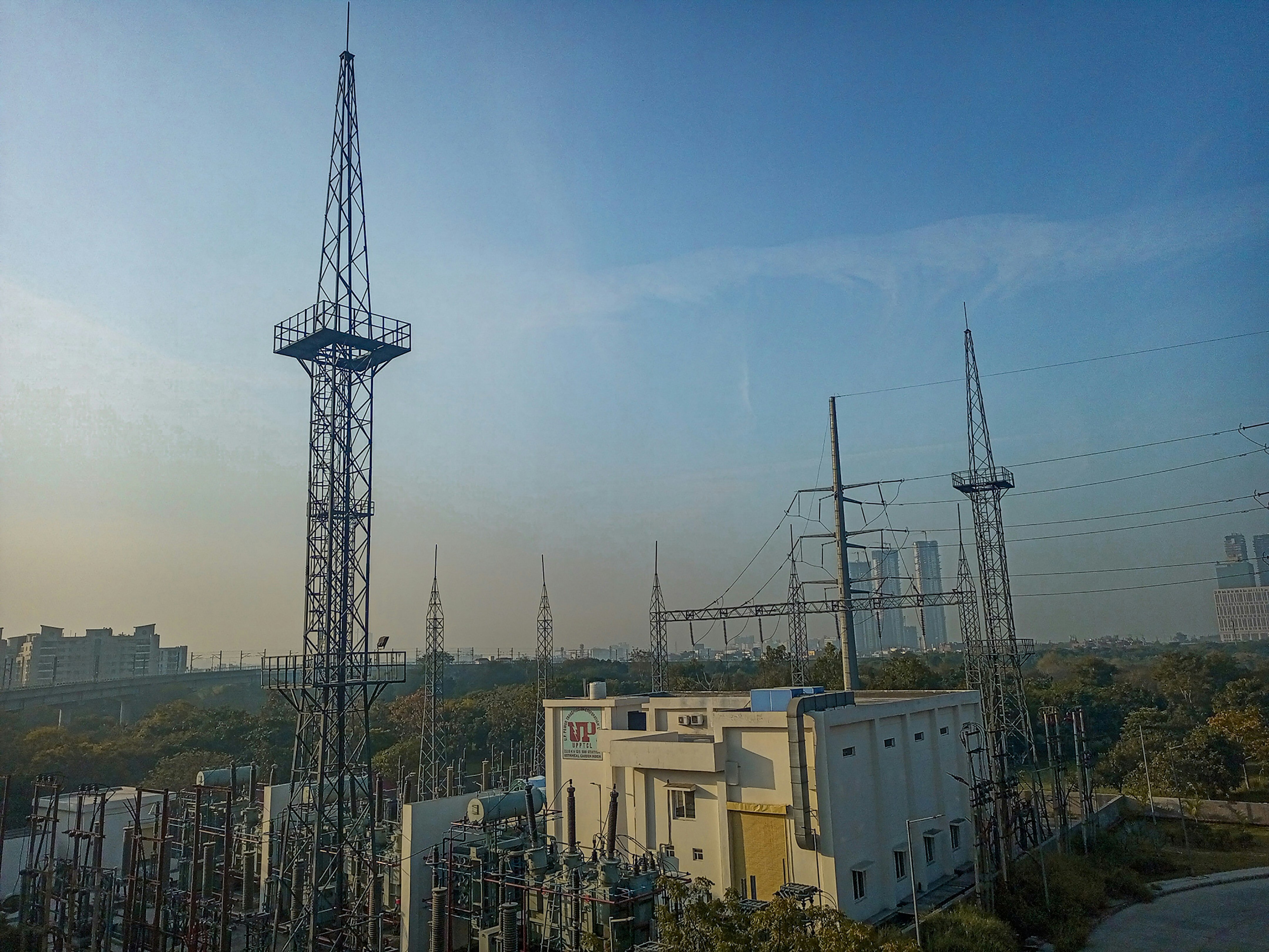 An image of a power station in New Delhi. (Photo: Unsplash)