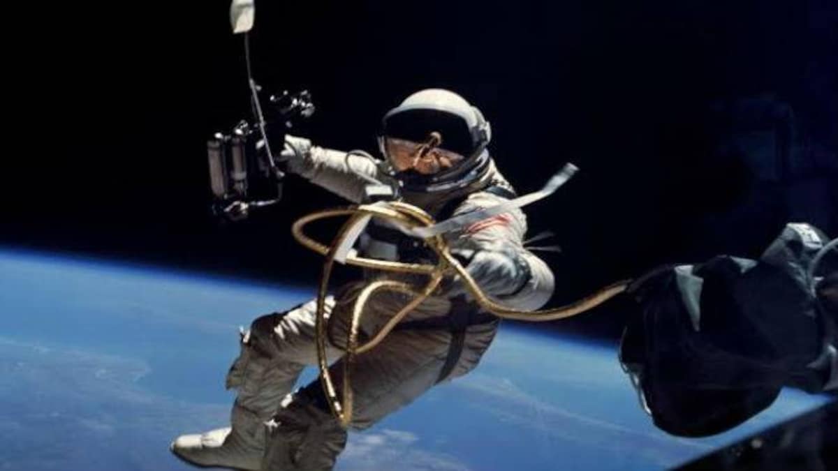 Mankind's first spacewalk took place on March 18, 1965: Everything ...