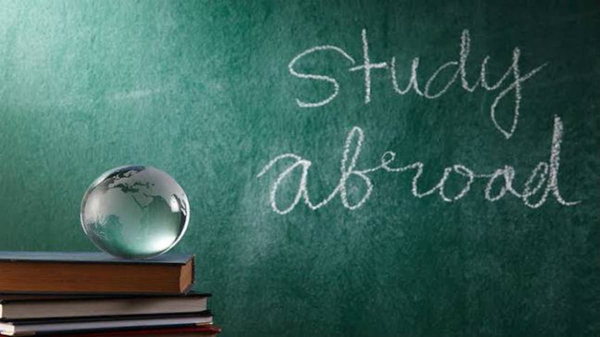 Know the exams for studying abroad