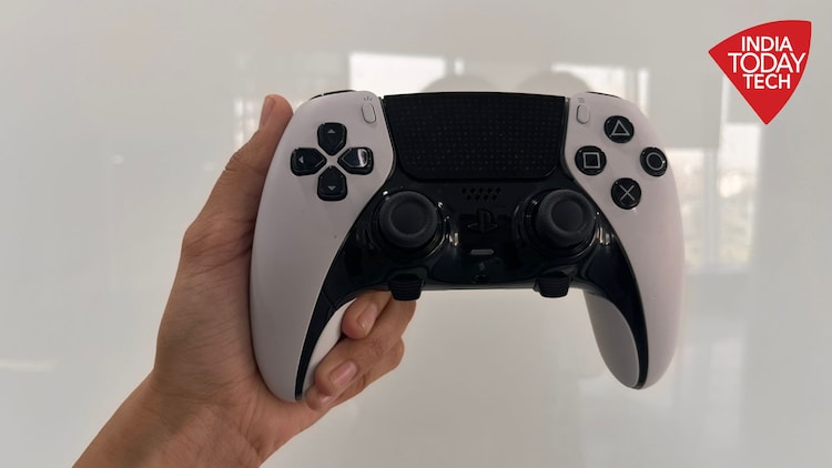 DualSense Edge Review: Fall in Love with the Sleek Design