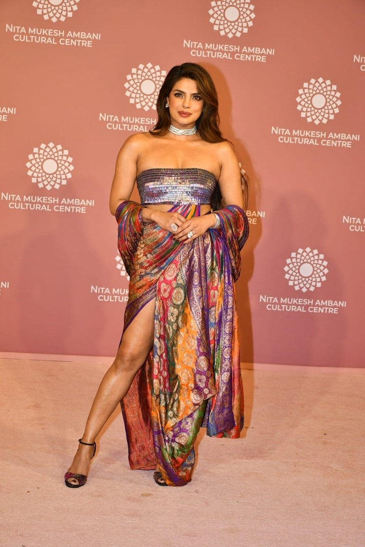 ICYMI Priyanka Chopra and Kriti Sanon gave Banarasi sarees a bold