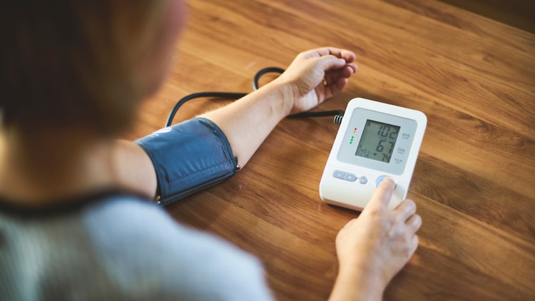 In women, blood pressure in middle age increased in linear association with greater pubertal BMI change, but not childhood BMI. (Photo: Getty Images)