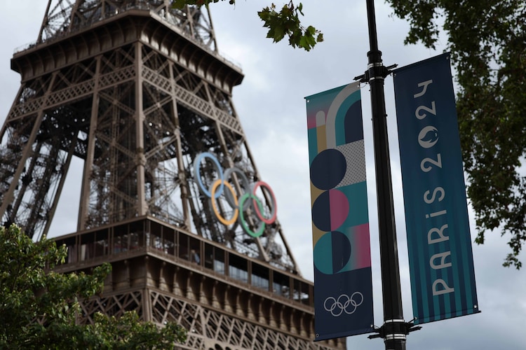 The most recent global event, the 2024 Paris Olympics, has been threatened by the spread of dengue, with experts describing it as a potential global event.