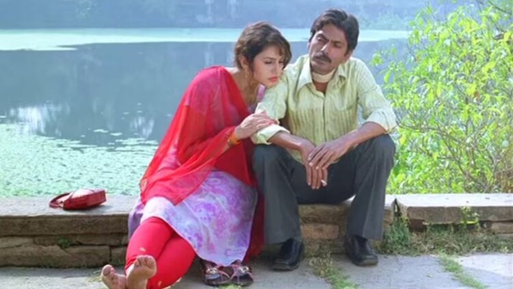 A still of Nawazuddin Siddiqui, Huma Qureshi from 'Gangs of Wasseypur'.