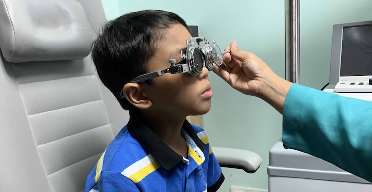 Eye health eye test