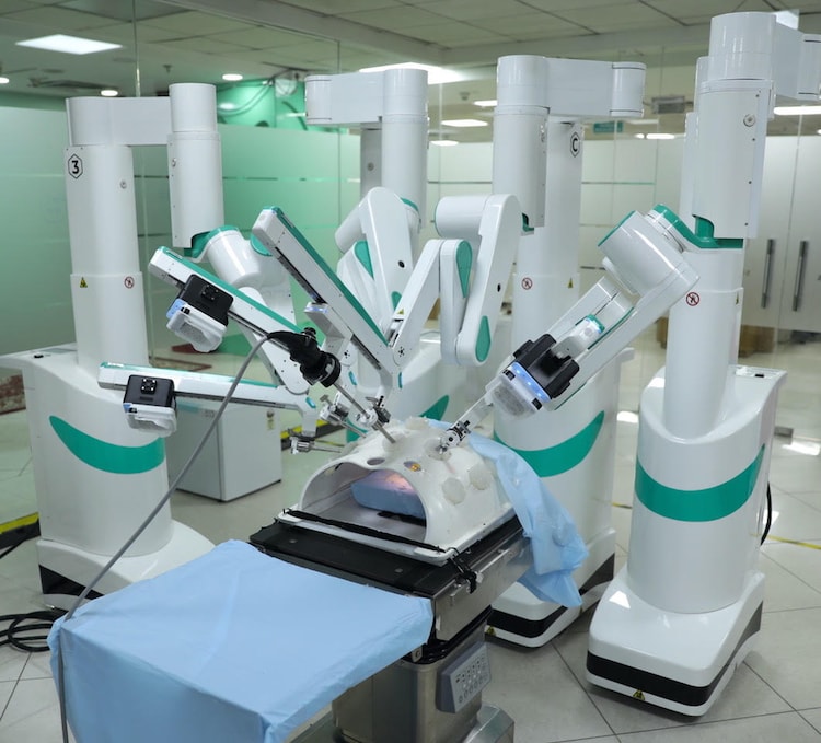First India -made surgical robot. (Photo: SSI Mantra)