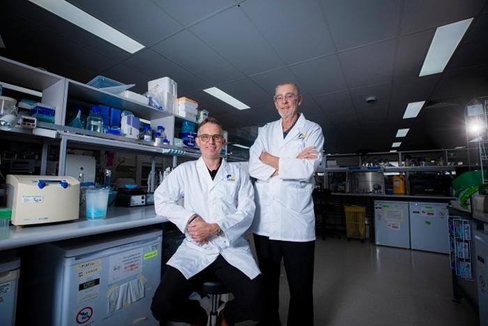 Professor Peter Tims and Dr. Sam Philips in UNISC Center for Bioinonsion