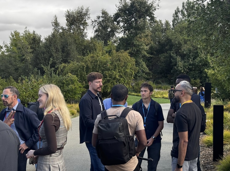 Shri Animal iPhone 17 Shri Animal iPhone 17