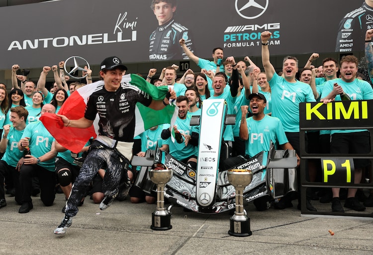Antonellis is now the youngest to take a championship lead. (Photo: Reuters)