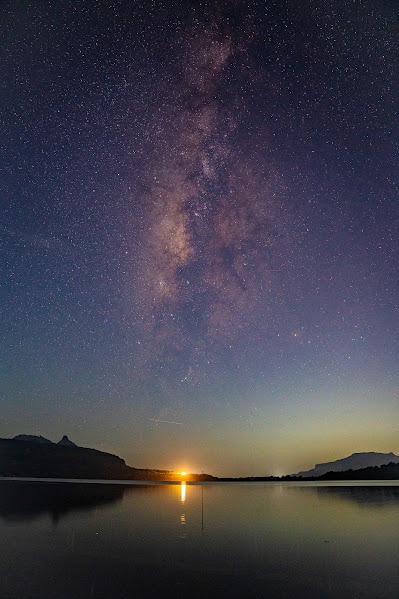 The Milky Way stretches across the sky above Pench Tiger Reserve's forest boundary. (Photo: Special arrangement/Pench Tiger Reserve)