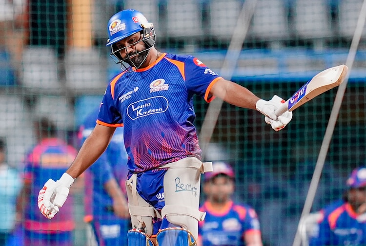 Rohit Sharma back in IPL action for MI vs KKR. (Photo: PTI)