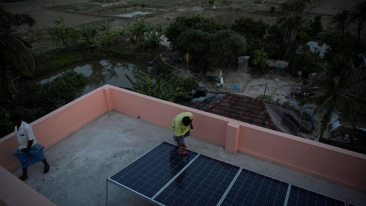 Under the PM Surya Ghar Muft Bijli Yojana, nearly 10,000 rooftop solar units are being installed across Indian homes every day. (Photo: Reuters)