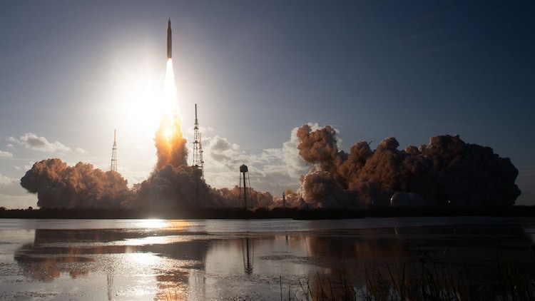Nasa's Space Launch System (SLS), the most powerful rocket in the world, carried four astronauts toward the Moon on April 2, 2026, as part of the Artemis II mission. (Photo: Nasa)