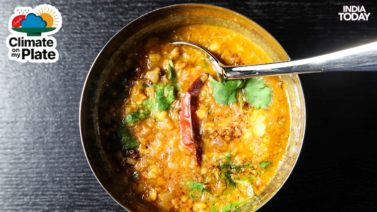 Just 6 hours of heat above 33 degrees Celsius during flowering of toor dal can reduce pod set by up to 40 per cent. (Photo: Getty)