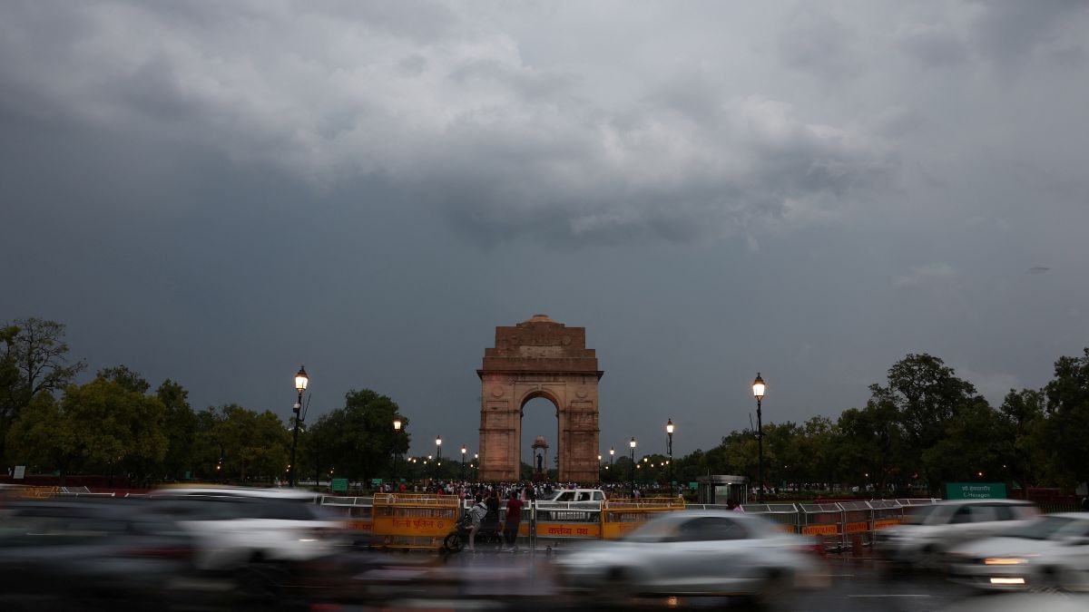 Delhi to see partly cloudy skies and no rain on Monday. (Photo: Reuters)