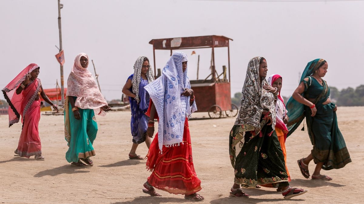 Delhi will see maximum temperatures between 43 and 45 degrees Celsius on April 27, with the possibility of very light rain and thundery development by afternoon or evening. (Photo: Reuters)