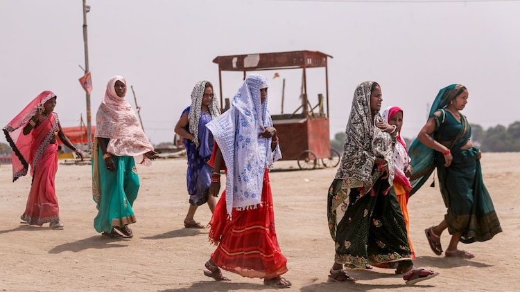 Delhi will see maximum temperatures between 43 and 45 degrees Celsius on April 27, with the possibility of very light rain and thundery development by afternoon or evening. (Photo: Reuters)