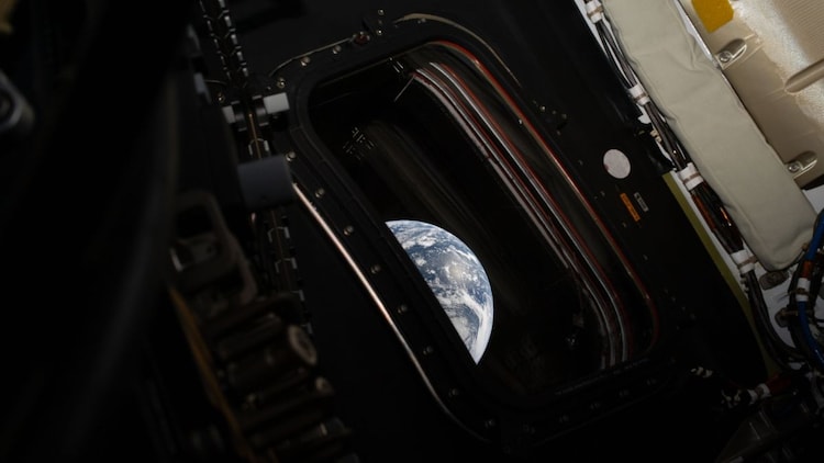 The Earth as captured from the Orion spacecraft by Artemis 2. (Photo: Nasa)