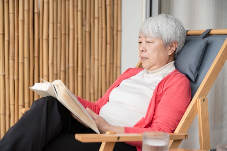 China retirees studying abroad, senior education trend China, ageing population China education, overseas study seniors China, lifelong learning China