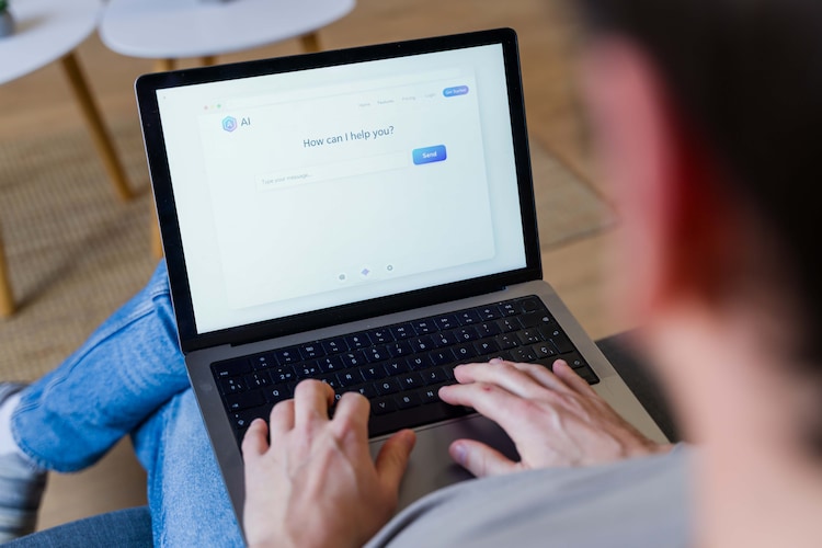 The study also found that AI improved when given more data, such as lab results and scans. (Photo: GEtty Images)