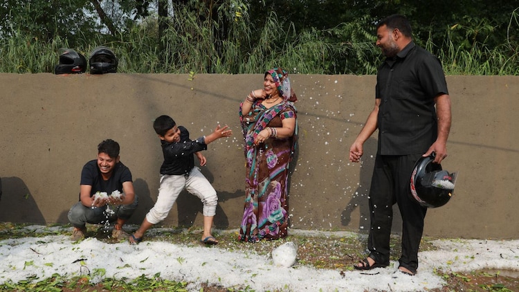 Hailstorms are forecast over Chhattisgarh and Sub-Himalayan West Bengal on Monday. (Photo: Reuters)