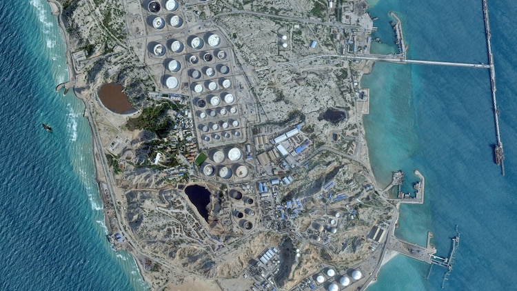 Iran oil refinery