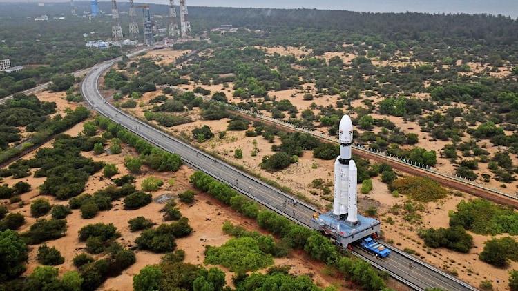 India's LVM3 is currently the country's most powerful operational rocket. The vehicle that will carry Indian astronauts to the Moon will need to be three times more capable. (Photo: Isro)