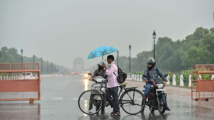 A western disturbance is travelling from the Mediterranean eastward, colliding with warm April air over the North Indian plains to trigger severe storms and hail across North India. (Photo: Reuters)