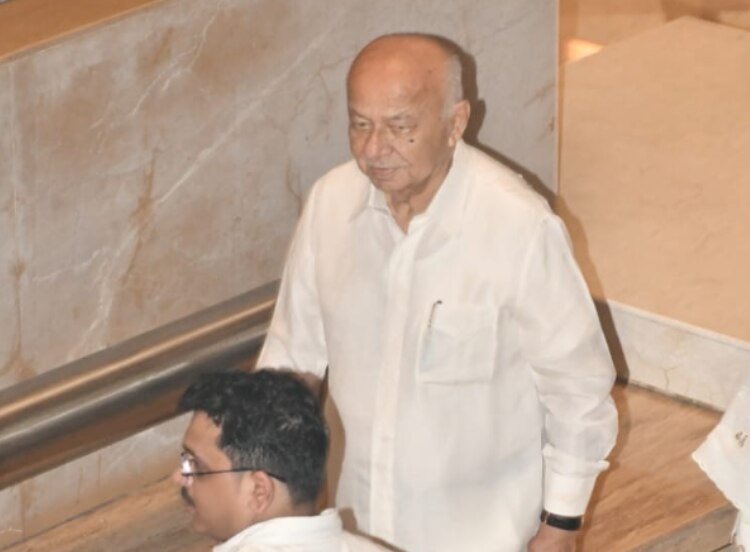 Sushil Kumar Shinde