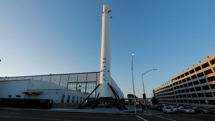 SpaceX headquarters in Hawthorne, California. (Photo: Reuters)