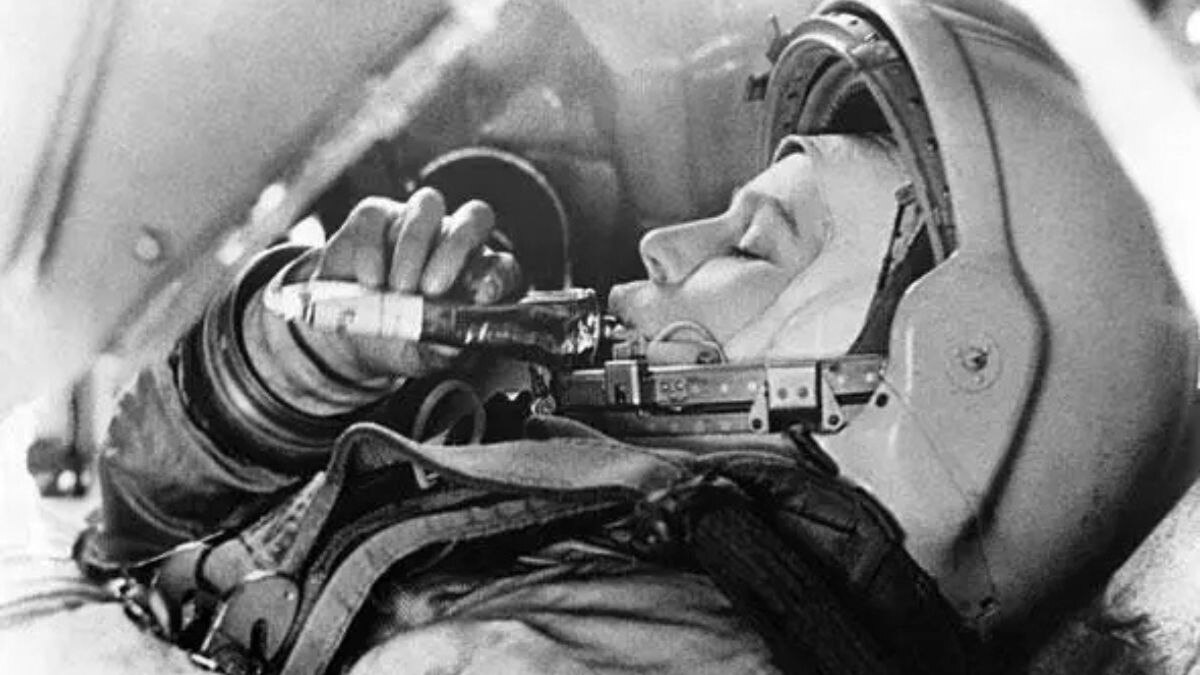 Cosmonaut Valentina Tereshkova eating from a tube during her Vostok 6 mission in 1963. She is the first woman to go to space. (Photo: Nasa)