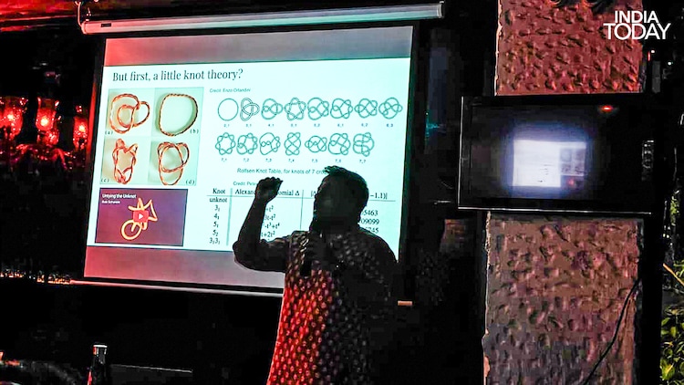 Souradeep Sengupta, a biophysicist at Ashoka University, explaining why a physicist is talking about DNA knots at Pint of Science 2026, Delhi. (Photo: Radifah Kabir/India Today)