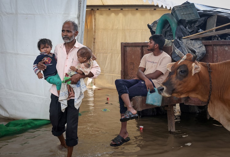 Dark clouds gather over eastern India as IMD forecasts moderate to heavy rainfall across Bihar, Jharkhand, and West Bengal on May 2, 2026. (Photo: Reuters)