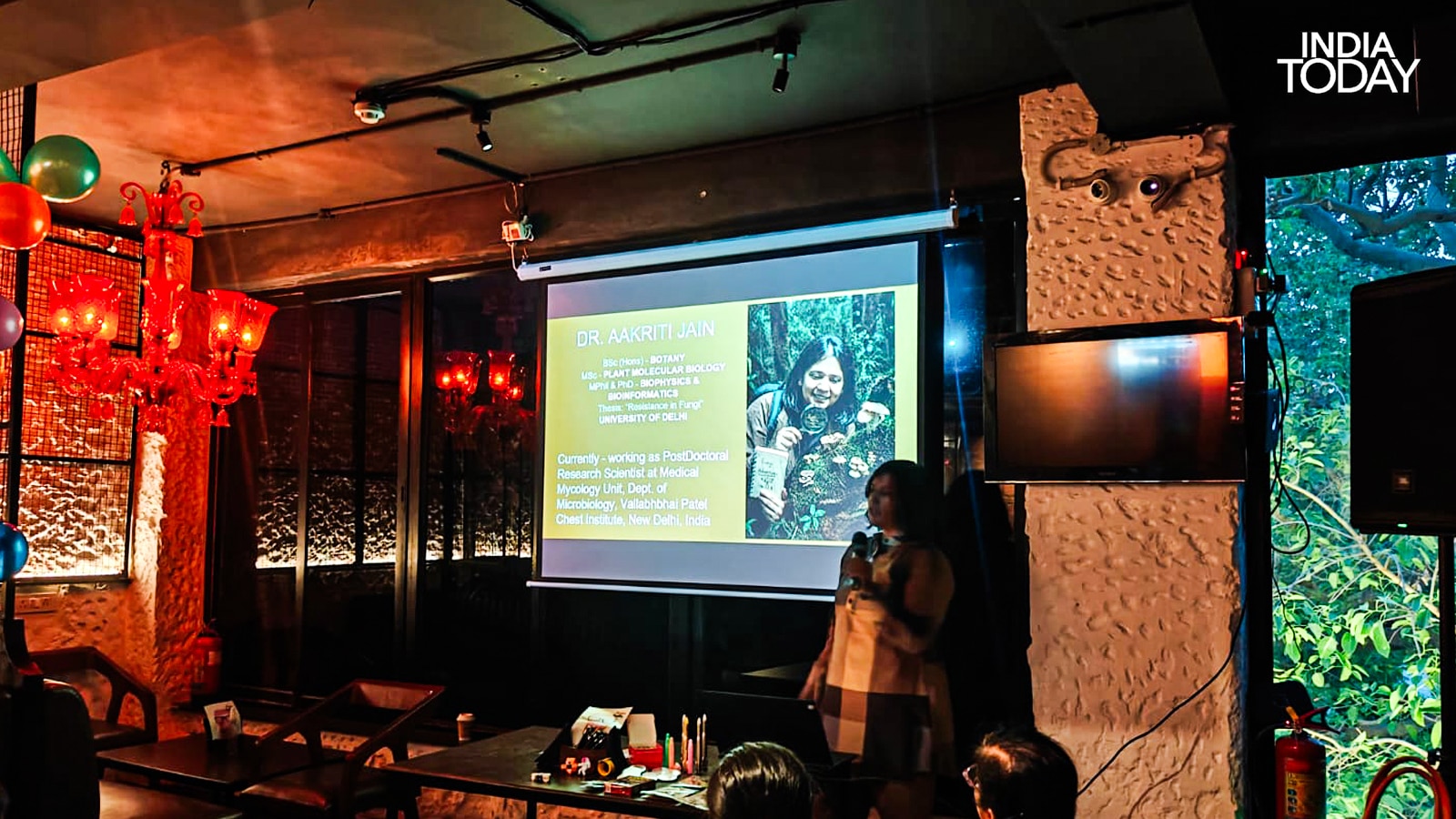 Mouldy bread, Dr Aakriti Jain explained at Pint of Science 2026, is what she calls tolerable foe behaviour. The fungi doing serious damage, the ones spreading silently through hospital wards and resisting every drug thrown at them, do not announce themselves nearly as clearly. (Photo: Radifah Kabir/India Today)